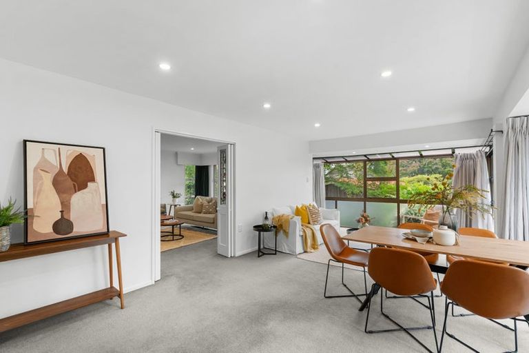 Photo of property in 17 Highland Place, Avonhead, Christchurch, 8042