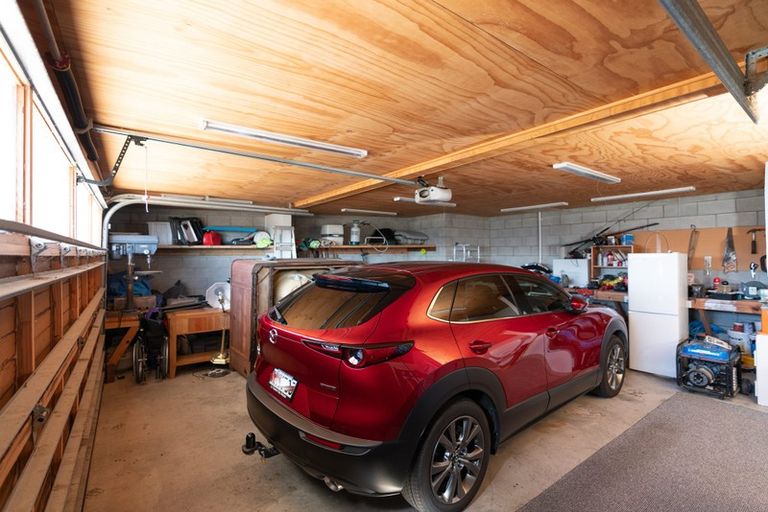 Photo of property in 116 Queens Road, Waikanae Beach, Waikanae, 5036