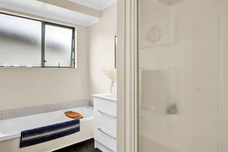 Photo of property in 3b Meade Place, Bell Block, New Plymouth, 4312