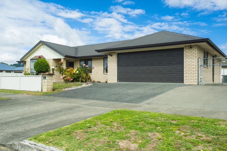 Photo of property in 2 Roger Street, Lytton West, Gisborne, 4010