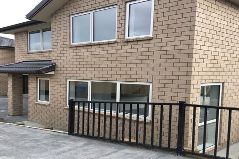 Photo of property in 7a Yeoman Place, Howick, Auckland, 2014