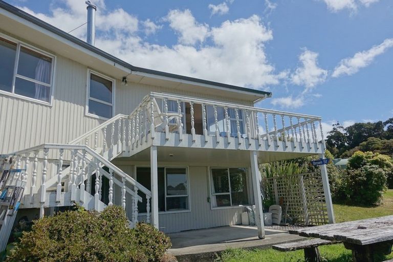 Photo of property in 9 Kowhai Lane, Halfmoon Bay / Oban, Stewart Island, 9818