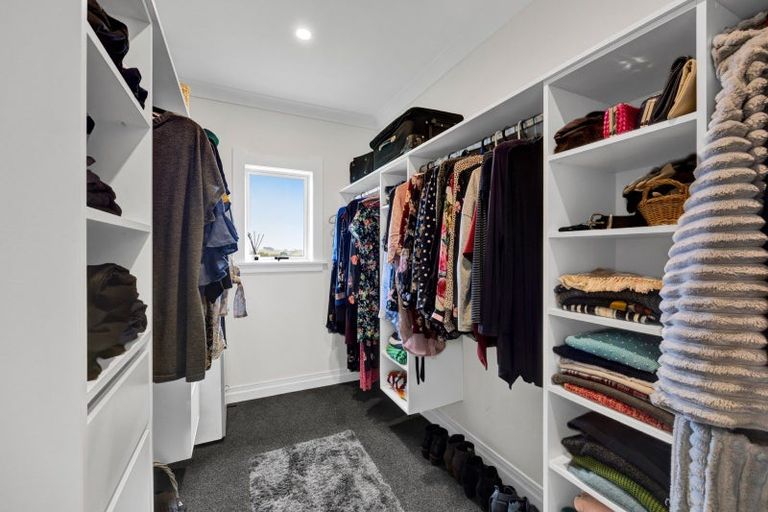 Photo of property in 43a Rawhitiroa Road, Eltham, 4398