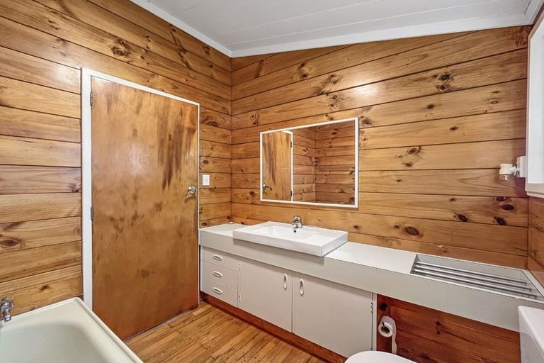 Photo of property in 493 Ruahine Street, Terrace End, Palmerston North, 4410