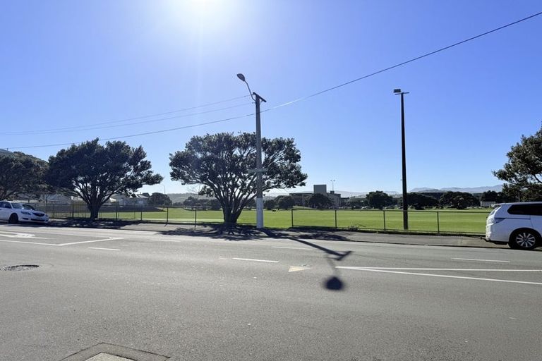 Photo of property in 2 Henry Street, Kilbirnie, Wellington, 6022