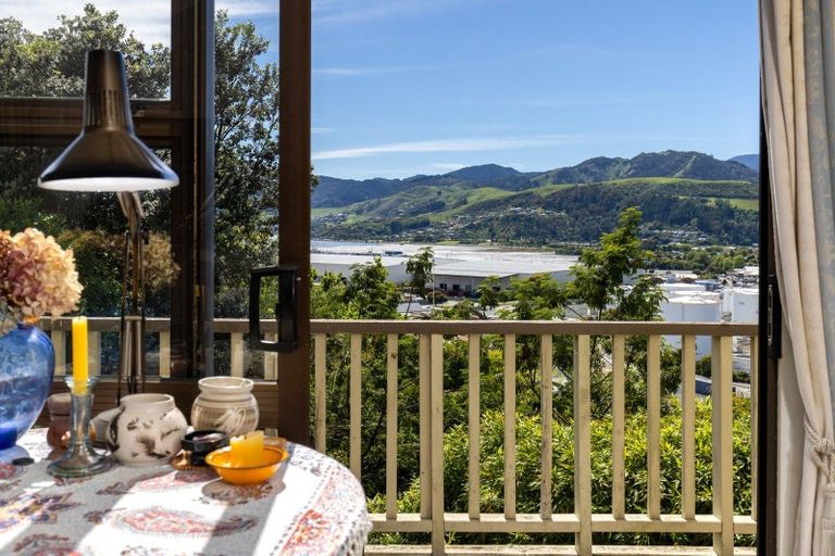 Photo of property in 52 Queens Road, Stepneyville, Nelson, 7010