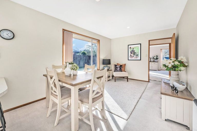 Photo of property in 1/5 Showgate Avenue, Sockburn, Christchurch, 8042