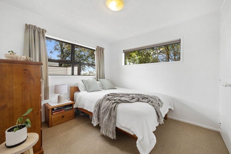 Photo of property in 1a Patons Road, Howick, Auckland, 2014