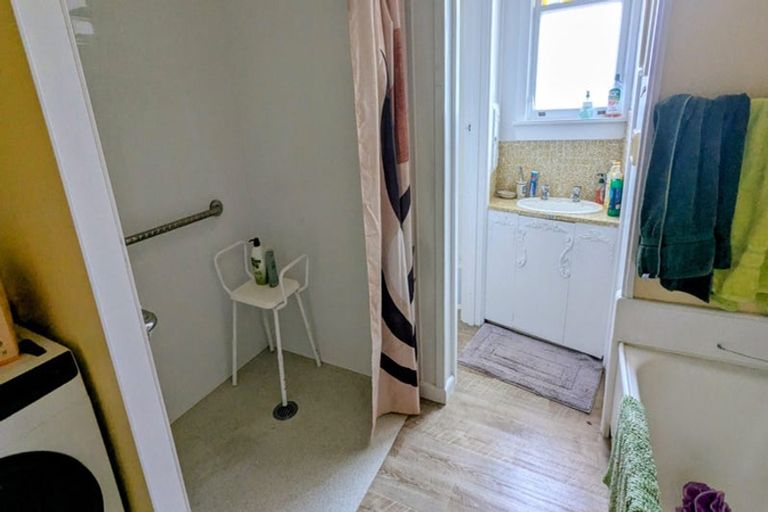 Photo of property in 20 Charles Street, Westshore, Napier, 4110