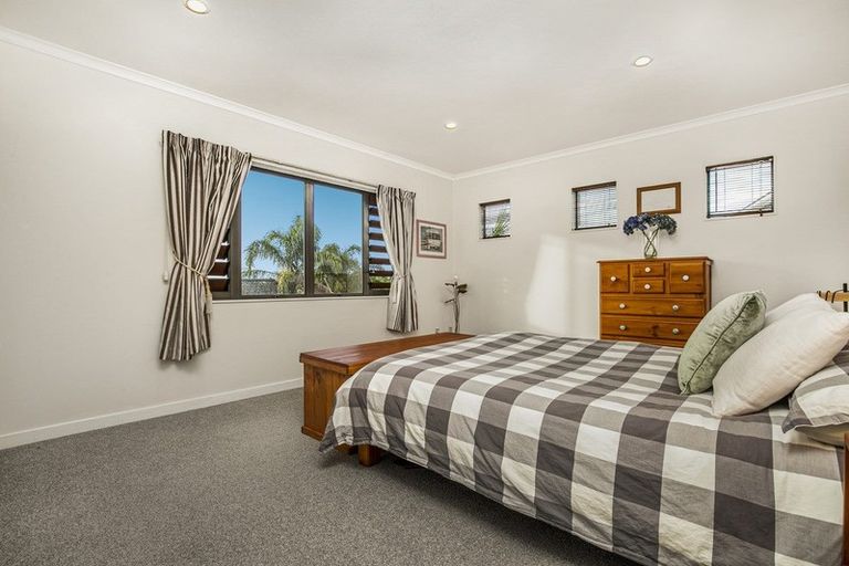 Photo of property in 224 Alec Craig Way, Gulf Harbour, Whangaparaoa, 0930