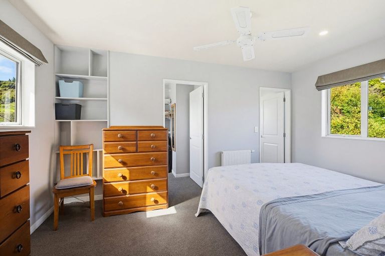 Photo of property in 4 Botany Lane, Whitby, Porirua, 5024