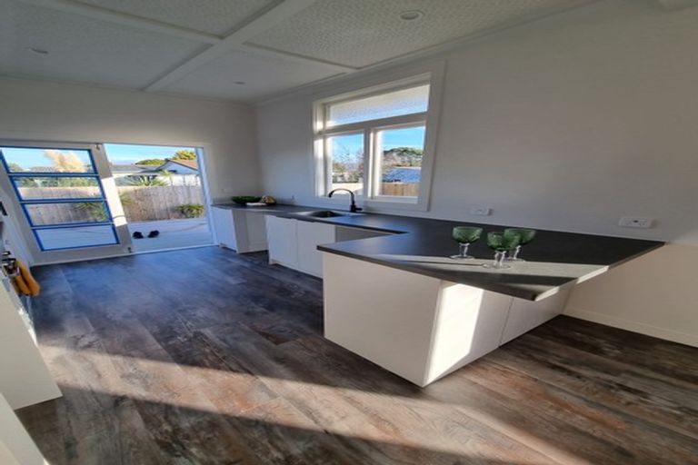 Photo of property in 55 Parris Street, Waitara, 4320