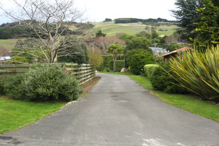 Photo of property in 8 Roger Street, Macandrew Bay, Dunedin, 9014
