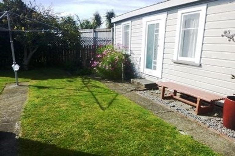 Photo of property in 27 Montague Street, Alicetown, Lower Hutt, 5010