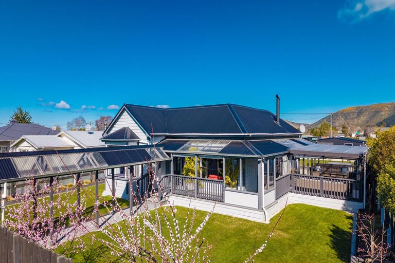 Photo of property in 41 Parsonage Road, Waimate, 7924