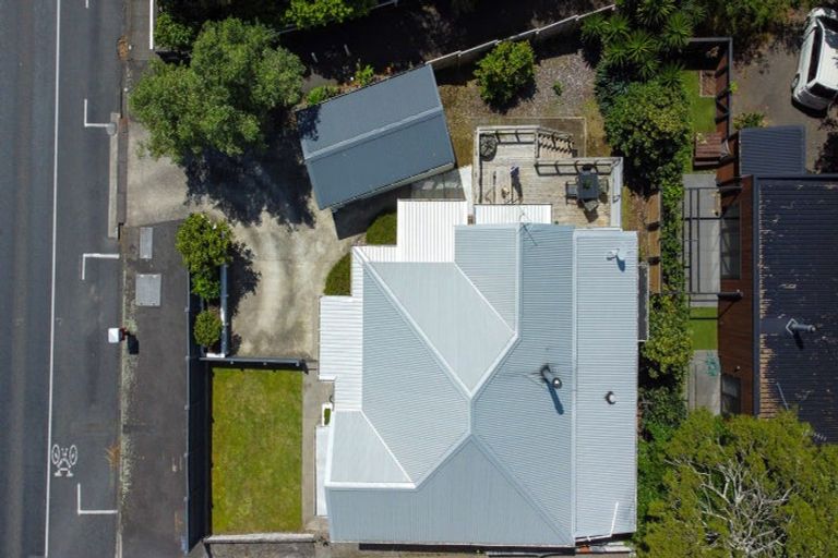 Photo of property in 420 Devon Street East, Strandon, New Plymouth, 4312