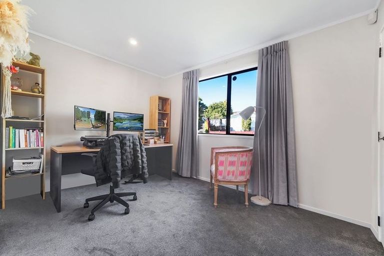 Photo of property in 7 Bain Place, Bucklands Beach, Auckland, 2014