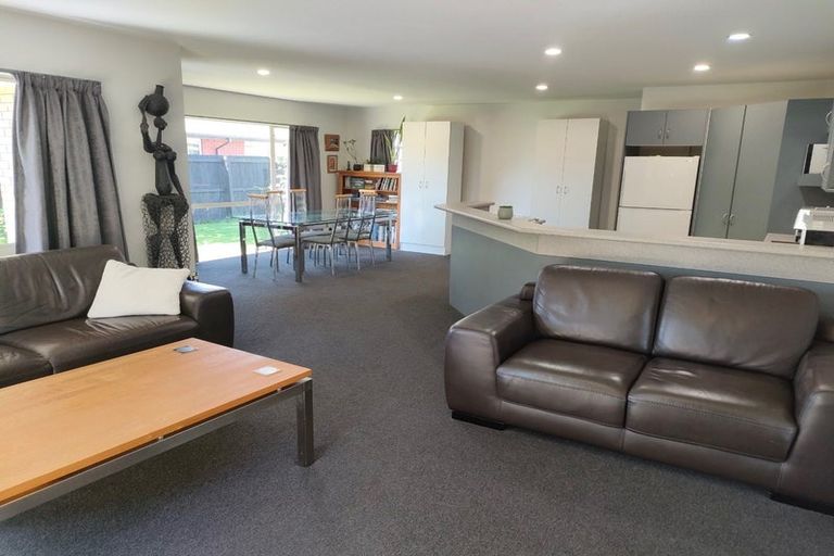 Photo of property in 6 Rawei Place, Harewood, Christchurch, 8051