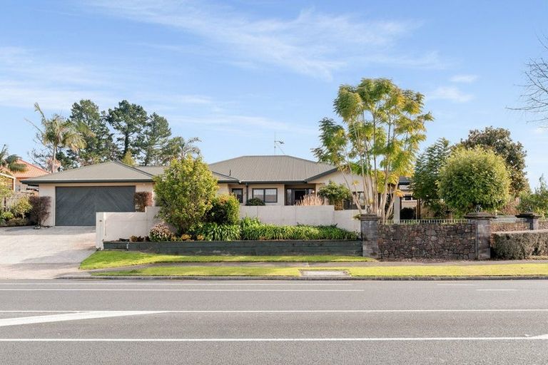 Photo of property in 1 Stableford Drive, Pyes Pa, Tauranga, 3112