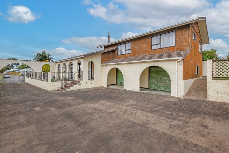 Photo of property in 14 Norfolk Crescent, Otaki Beach, Otaki, 5512