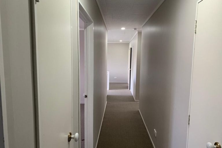 Photo of property in 21 Hakea Place, Totara Heights, Auckland, 2105