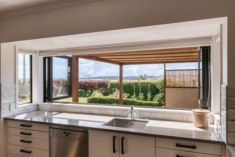 Photo of property in 81-83 Hamurana Road, Omokoroa, 3114