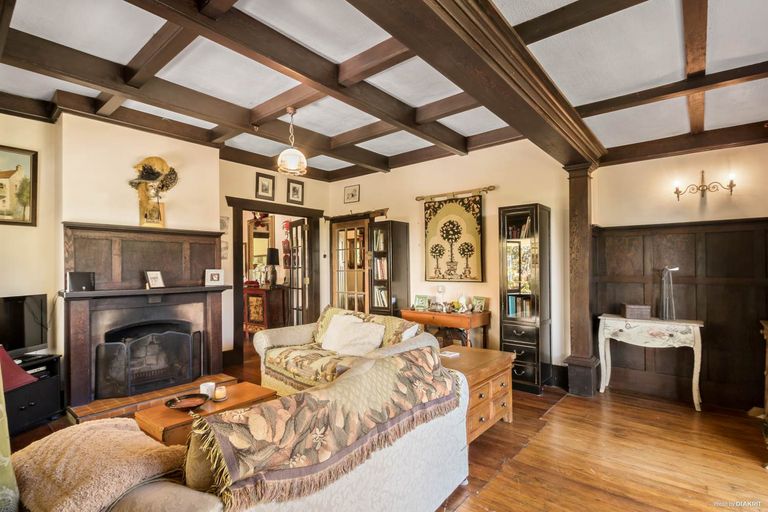 Photo of property in 250 Titirangi Road, Titirangi, Auckland, 0604