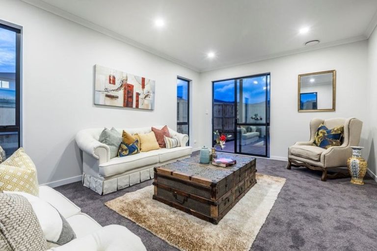 Photo of property in 5 Johns Creek Crescent, Silverdale, 0932