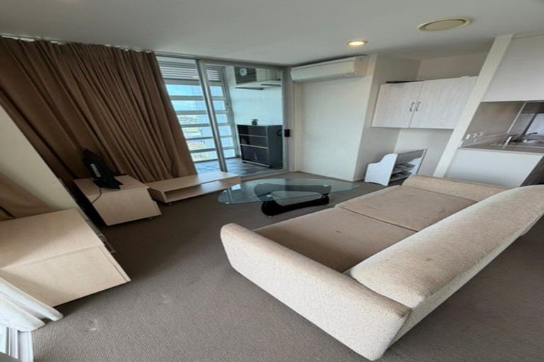 Photo of property in Proximity Apartments, 1008/17 Osterley Way, Manukau, Auckland, 2104