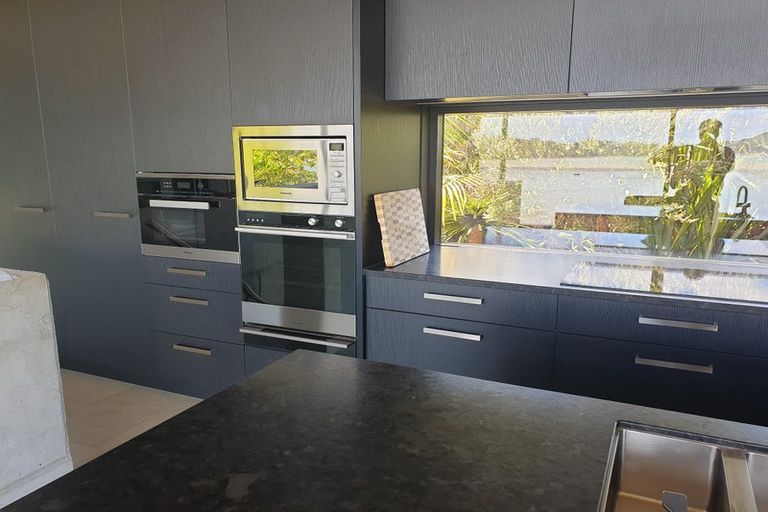 Photo of property in 90 Harbour View Road, Coromandel, 3581