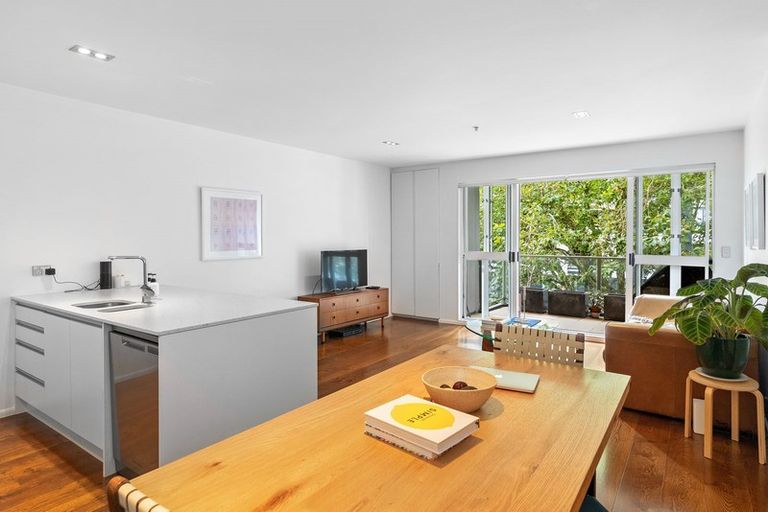 Photo of property in Highgate Towers, 1c/8 Howe Street, Freemans Bay, Auckland, 1011