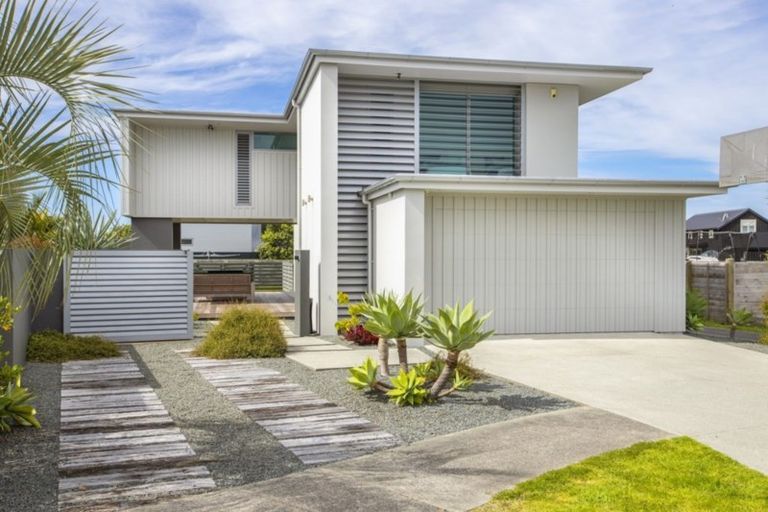 Photo of property in 13 Patiki Place, Omaha, 0986