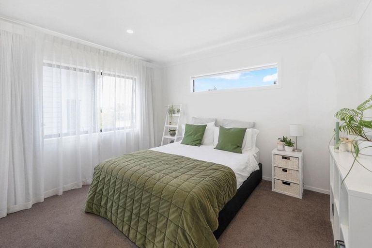 Photo of property in 125b Point Chevalier Road, Point Chevalier, Auckland, 1022