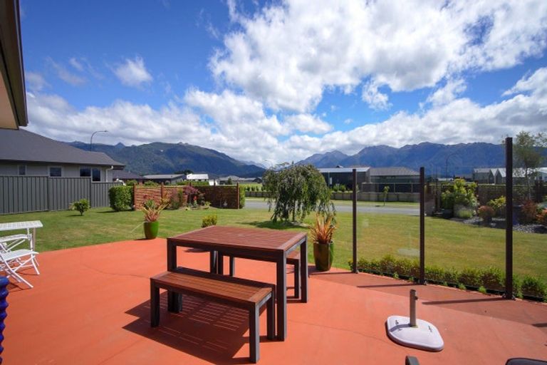 Photo of property in 9 Hidden Lakes Avenue, Te Anau, 9600