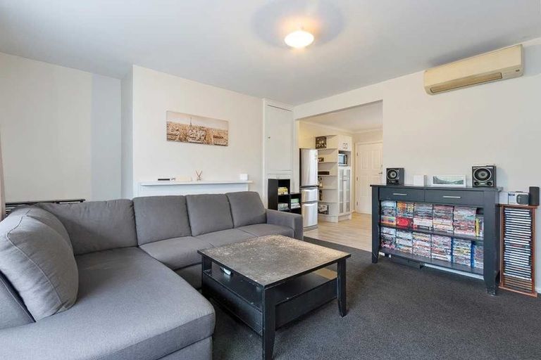 Photo of property in 1/41 Roberta Drive, Somerfield, Christchurch, 8024