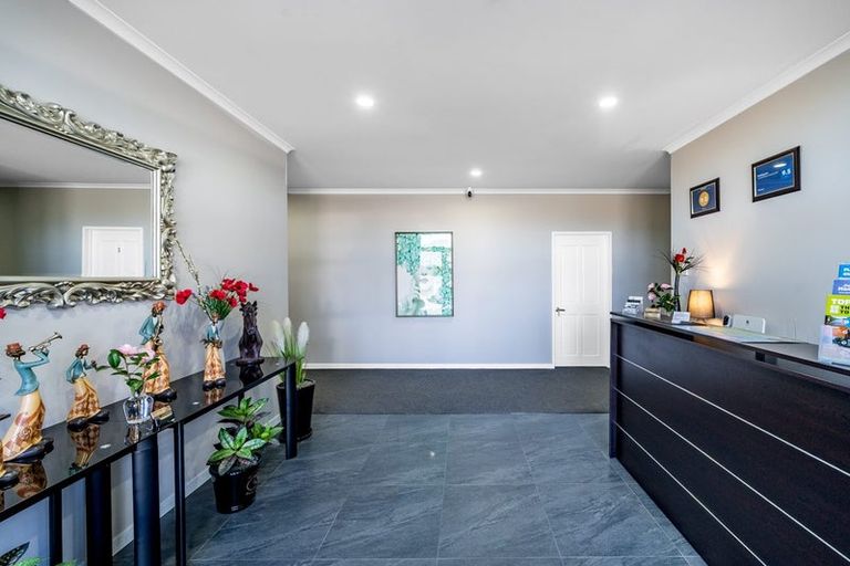 Photo of property in 71 Hokonui Drive, Gore, 9710