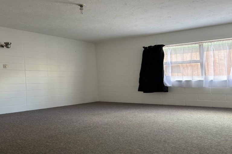 Photo of property in 8 Melrose Crescent, Melrose, Wellington, 6023