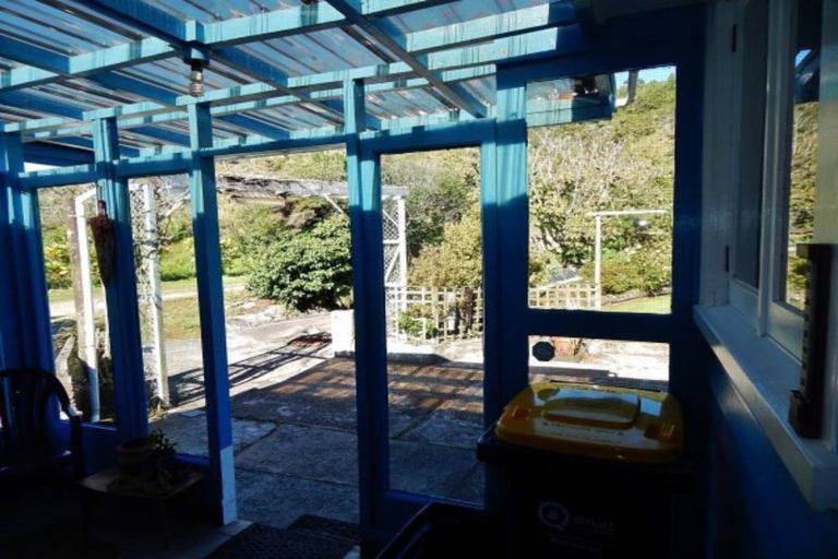 Photo of property in 2a Main Rd Ngakawau, Ngakawau, 7824