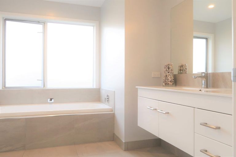 Photo of property in 500 Kinloch Road, Kinloch, Taupo, 3377