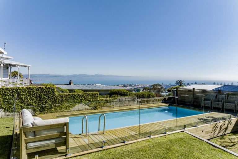 Photo of property in 27a Goldsmith Road, Hospital Hill, Napier, 4110