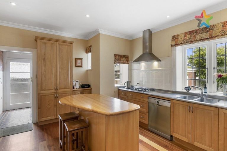 Photo of property in 130 Woburn Road, Woburn, Lower Hutt, 5010