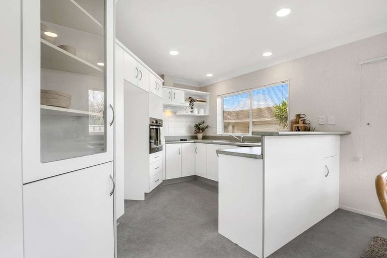 Photo of property in 7a Lilac Place, Otumoetai, Tauranga, 3110