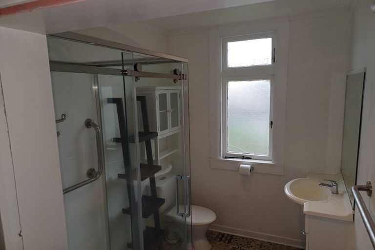 Photo of property in 404 Tremaine Avenue, Takaro, Palmerston North, 4412