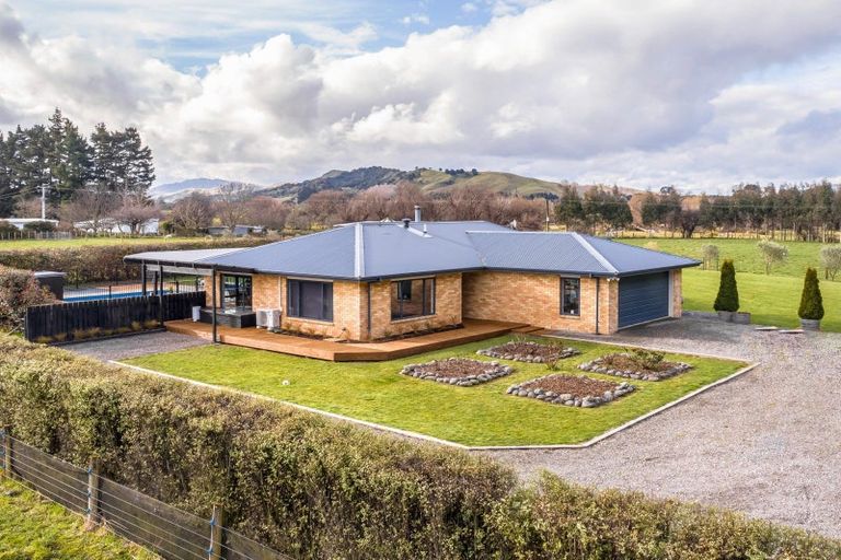 Photo of property in 1176 State Highway 2, Mikimiki, Masterton, 5881