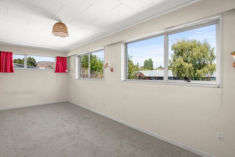 Photo of property in 9 Dunorling Street, Alexandra, 9320