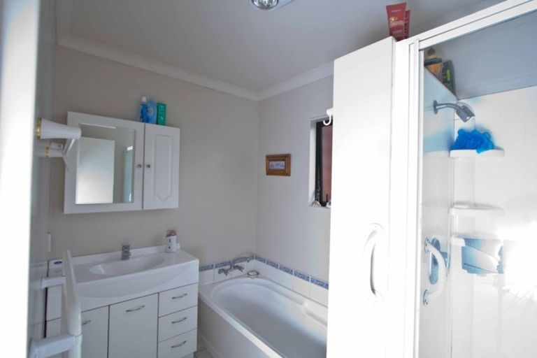 Photo of property in 35a Awamutu Grove, Waiwhetu, Lower Hutt, 5010