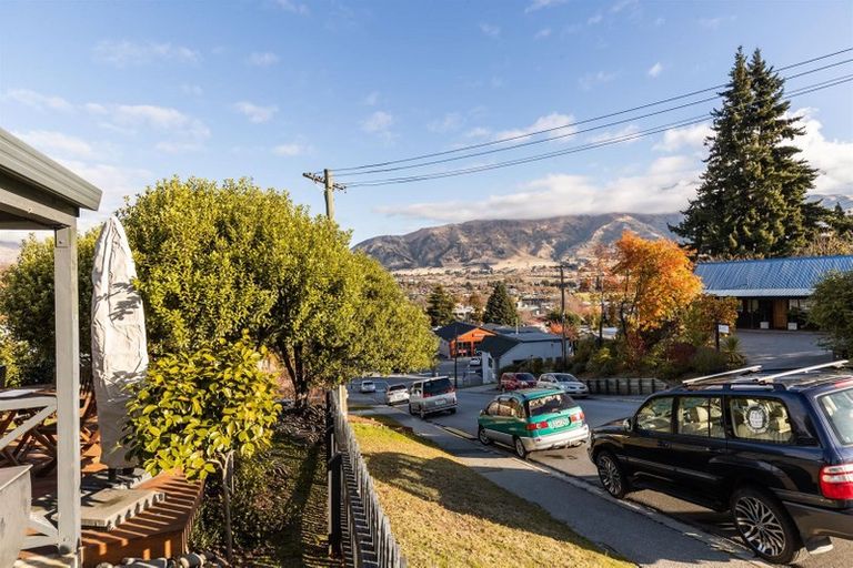 Photo of property in 4/33 Hedditch Street, Wanaka, 9305