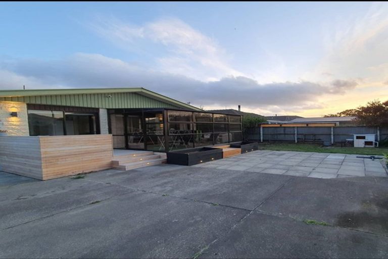 Photo of property in 5 Aspen Place, Parklands, Christchurch, 8083