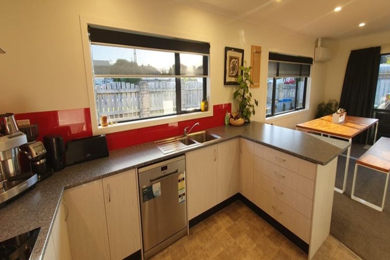 Photo of property in 96 Brecon Road, Stratford, 4332