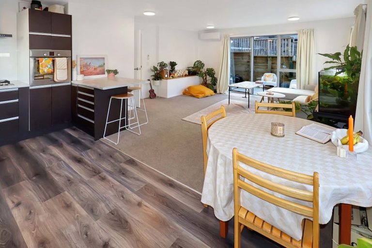 Photo of property in 10 Rondane Place, Tirohanga, Lower Hutt, 5010